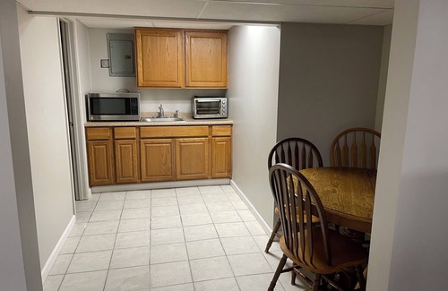 Parma House | Charming 4-bedroom house with lots of place to gather and make memories in Parma