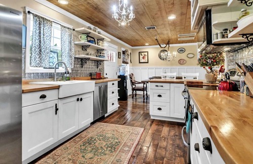 Dripping Springs Other | Charming 4-BR/4 Bath Farmhouse on 40 beautiful acres in Dripping Springs, Tx