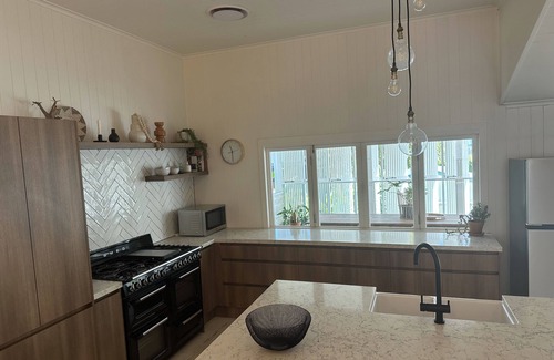 New Farm House | Charming 4BR home in affluent New Farm with Pool and Parking