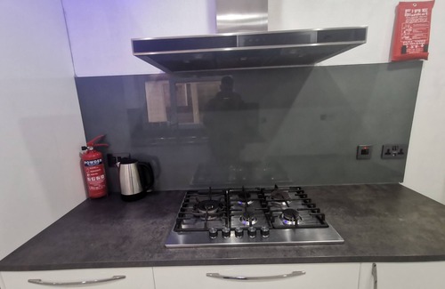 Seisdon House | Charming 5-Bed House in Birmingham