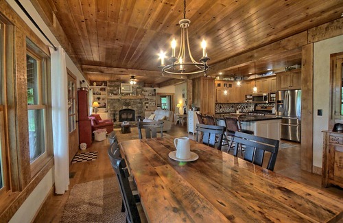 Hayward Cabin | Charming 5-bedroom cabin just outside Hayward near OO, Tiger Cat,and Spider Lake