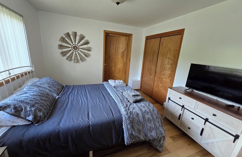 Waitsburg Other | Charming 5-bedroom farmhouse with a great yard in delightful Waitsburg