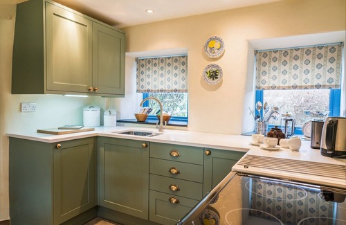 Pentrefelin Cottage | Charming 5* Split Level Three Bedroom Cottage with Large Gardens and Sea Views