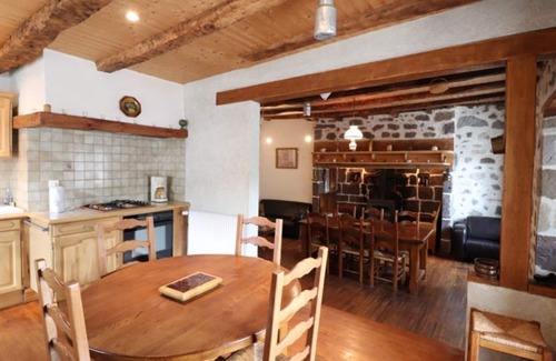 Thiezac Cottage | Charming 5BR Home in Auvergne, Close to Super Lioran Ski Resort, Beautiful Views, Sleeps 10.