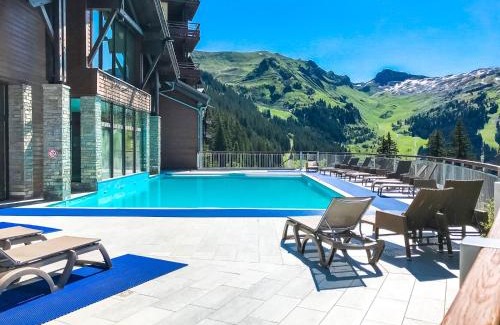 Flaine Apartment | Charming 6th-floor 2-bedroom apartment with fireplace