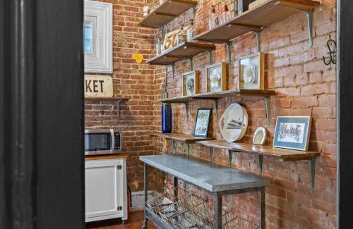 Limerick House | Charming 7BR Home Bourbon Trail & Attractions