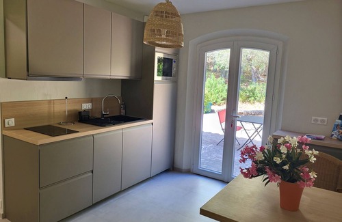 Sainte-Maxime Cottage | Charming air-conditioned cottage with all comfort for 2 people with pool and spa