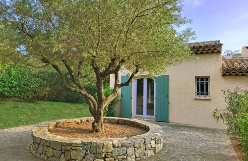 Sainte-Maxime Cottage | Charming air-conditioned cottage with all comfort for 2 people with pool and spa
