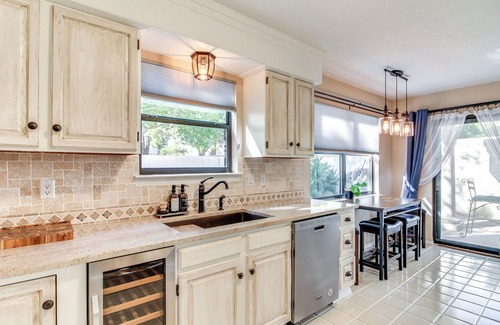 Northeast Heights House | Charming Albuquerque Townhouse ~13 Mi to Downtown