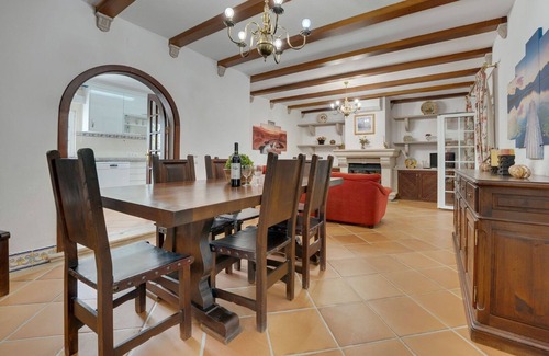Albufeira Hotel | Charming Algarve Escape | Relax in Comfort & Explore the Coastline & Nightlife