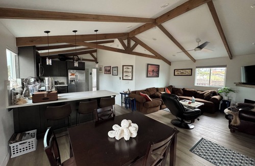 Baywood Park House | Charming and comfortable 2-bedroom house in Baywood/Los Osos with WiFi