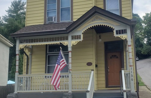 Newport Apartment | Charming and Cozy 1-bedroom apartment