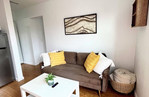 Mount Helix House | Charming and cozy unit fully furnished with WiFi in beautiful El Cajon