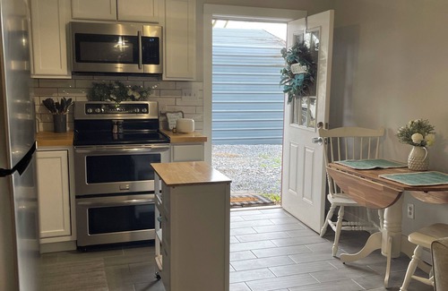 Elizabethton Apartment | Charming and immaculate 1-bedroom Suite/Apartment in Elizabethton