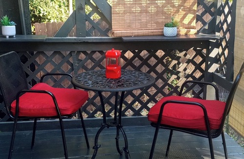 Church Street Cabin | Charming and lovely cabin/loft in fabulous Atlanta with AC, WiFi.