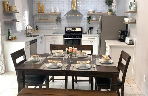 MacDonald Ranch House | Charming and Tranquil Home