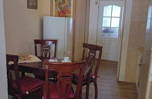 Zizkov Apartment | Charming apartment with a piano in Prague