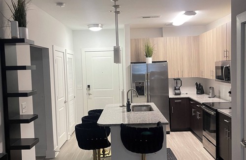 Peoplestown Apartment | Charming Apartment Perfect Blend of Comfort and Convenience