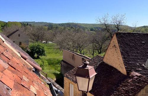 Montfort Apartment | Charming apartment 5min from La Dordogne