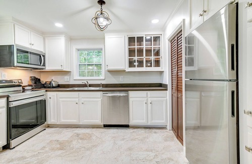Georgetown Apartment | Charming Apartment in Downtown Georgetown!