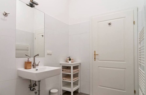 Roßau Apartment | Charming Apartment in city center