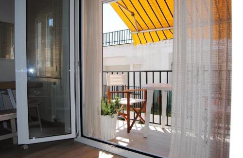 Llafranc Apartment | Charming apartment in Llafranc - city view, 70 m²