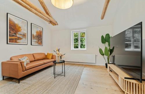 Ville Haute Apartment | Charming Apartment in Historic Pafendall