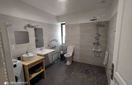 Saint Sozy Apartment | Charming apartment "La Dordogne", accessible to people with reduced mobility