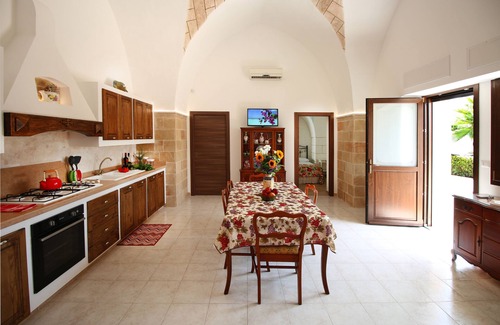 Posto Rosso Apartment | CHARMING APARTMENT NEAR SEA BETWEEN GALLIPOLI AND LEUCA (IDEAL FOR SMARTWORKING)