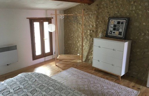 Valensole Apartment | Charming apartment with shaded terrace