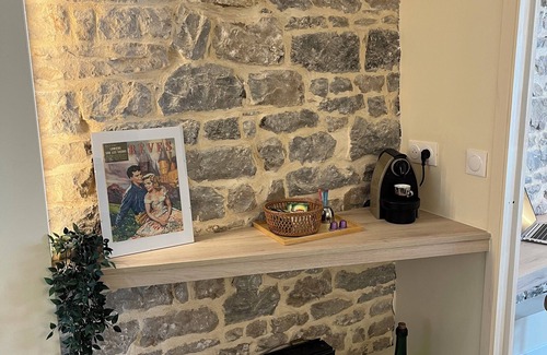 Besancon Old Town Apartment | Charming apartment with balcony