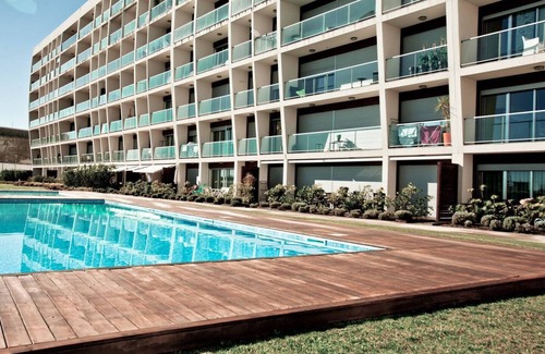 Parque das Nacoes Apartment | Charming Apartment With Balcony &pool