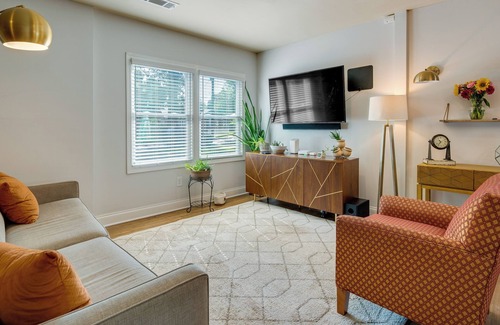 Sylvan Hills House | Charming Atlanta Vacation Rental w/ Private Patio!