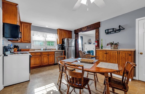 Point Pleasant Beach Apartment | Charming Beach Apartment 1 Block to the Beach