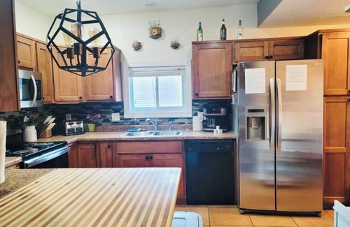 Baraboo House | Charming Baraboo Stay! 4 min WALK to Circus World! Near Devils Lake & Wis Dells!