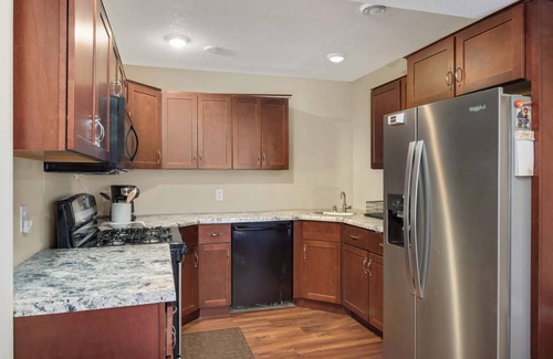 Cottage Grove House | Charming basement-level 3-bedroom house with backyard view and gazebo