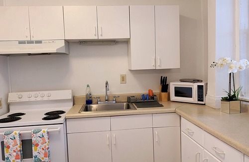 Jacksonville Beach Apartment | Charming Beachside Bungalow 2B