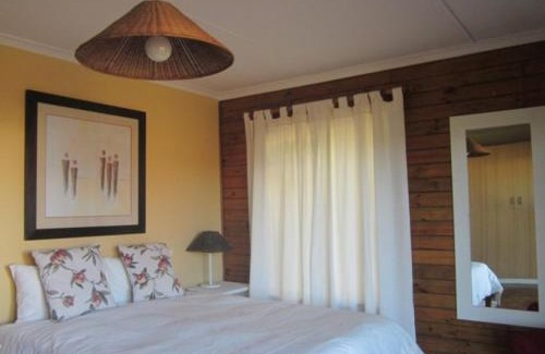 Cape Saint Francis House | CHARMING BEACH BUNGALOW