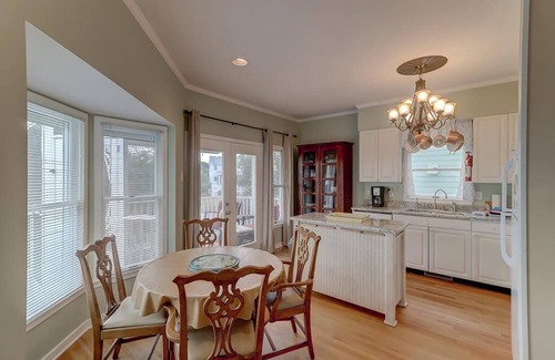 Isle of Palms Cottage | Charming Beach Cottage with Lagoon views in Wild Dunes, Pool & Beach Access - 18 Pelican