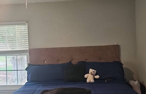 Decatur Apartment | Charming bed & breakfast in wonderful Decatur with AC, WiFi, fitness room