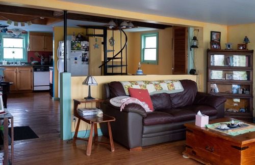 Belfast House | Charming Belfast Cottage! Great Bay Views! Easy Walk to Town!