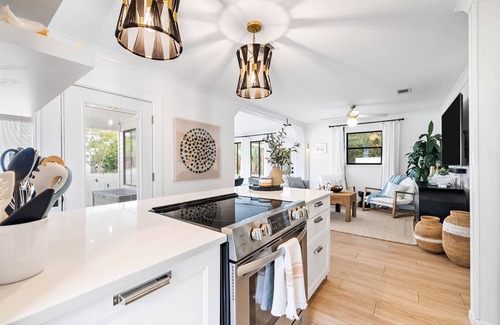 Santa Rosa Beach House | Charming Blue Mountain Bungalow in 30A. Walk or Golf Cart down to the sand.