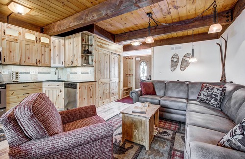 Warrior's Mark Condo | Charming Breckenridge Condo Walk to Shops & Gondola