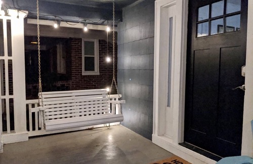 South Kansas City House | Charming Brookside Bungalow