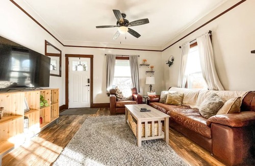 Old North End House | ❤Charming Bungalow❤ in Old North End-Pet Friendly!