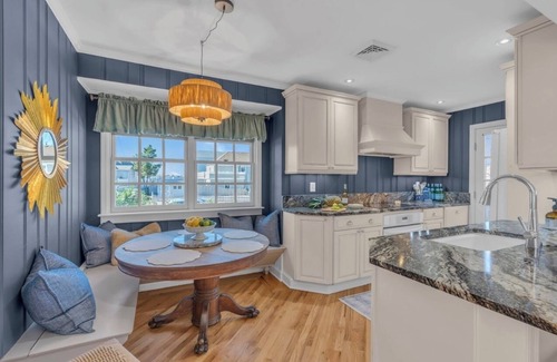 Point Pleasant Beach Cottage | Charming classic 3-bedroom cottage in Point Pleasant Beach steps to the ocean