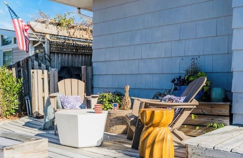 Point Pleasant Beach Cottage | Charming classic 3-bedroom cottage in Point Pleasant Beach steps to the ocean