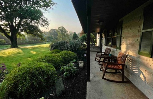 Washington Crossing House | Charming Countryside Getaway