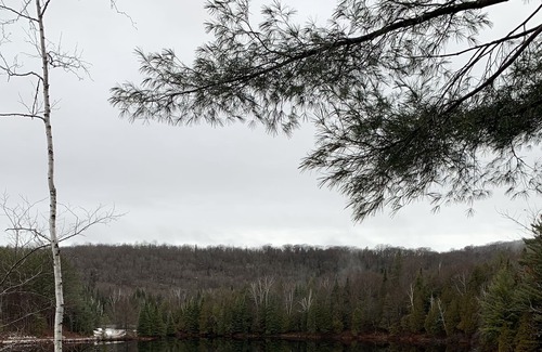 Saint-Emile-de-Suffolk Ski Chalet | Charming cottage on a beautiful lake - CITQ-309893