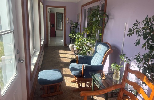 Mauricie Cottage | Charming Riverside 3BR Cottage in Saint-Alexis-Des-Monts.
